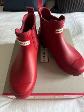 Hunter Red Chelsea-Style Short Rain Boots